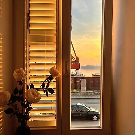 Augusto - Sea View 호텔 4*